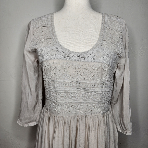 Johnny Was Beige Eyelet Embroidered Tan Dress Size Small - Picture 3 of 11